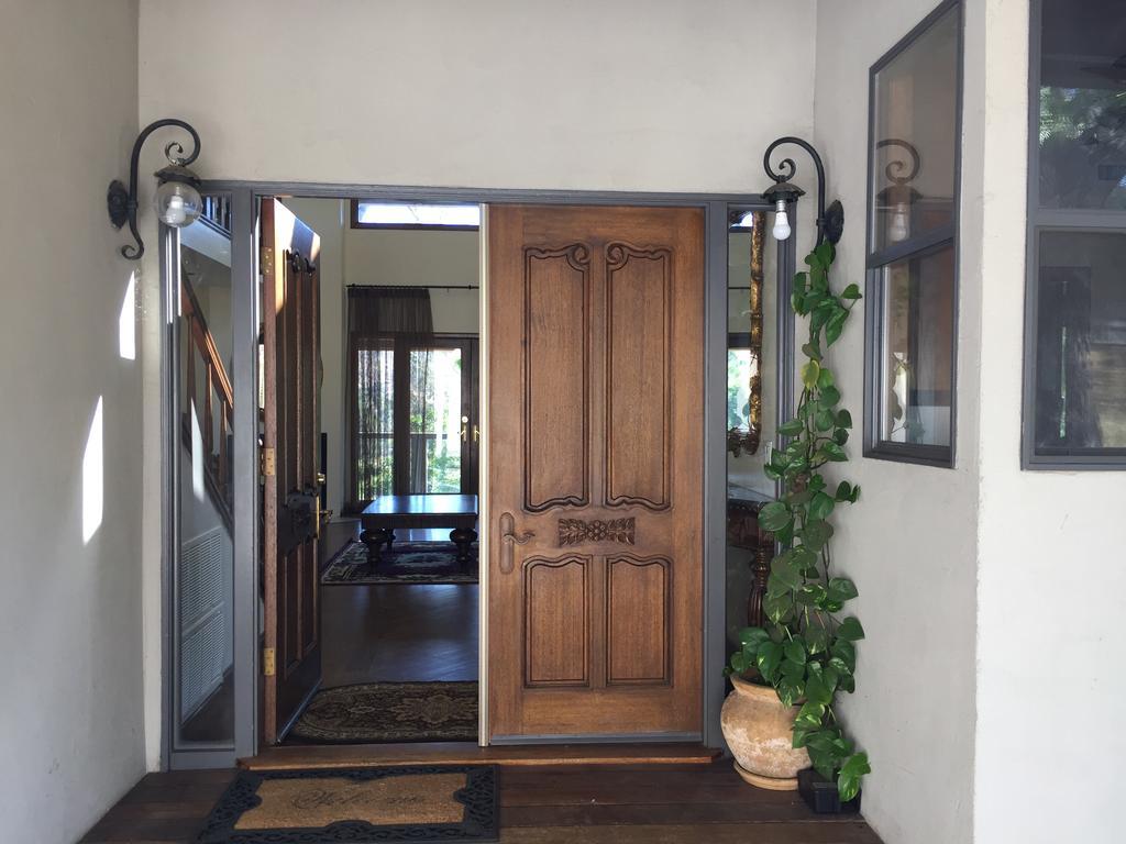 Tuscany Hills Retreat Escondido Bagian luar foto