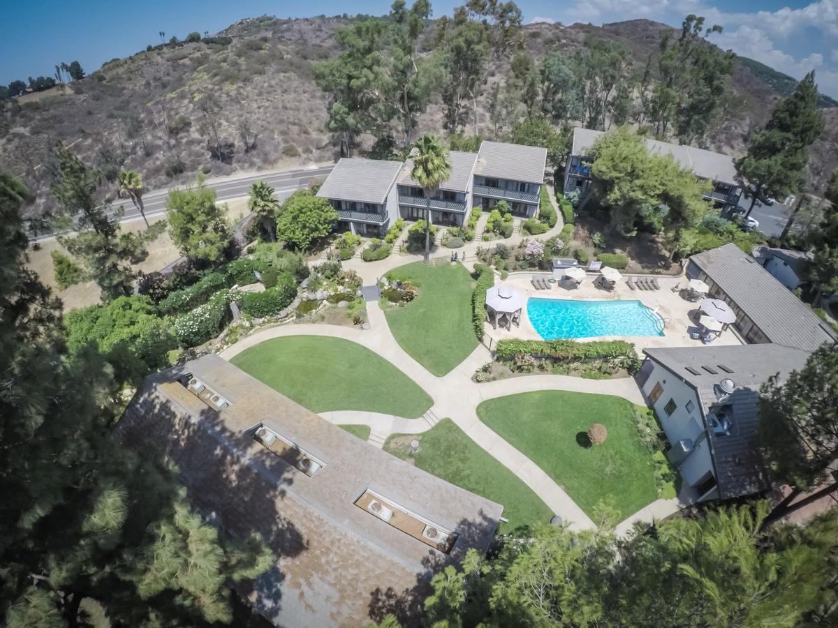 Tuscany Hills Retreat Escondido Bagian luar foto