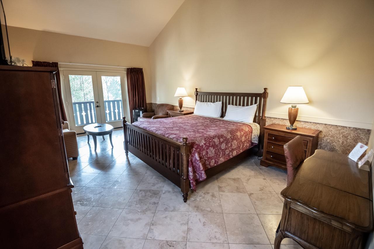 Tuscany Hills Retreat Escondido Bagian luar foto